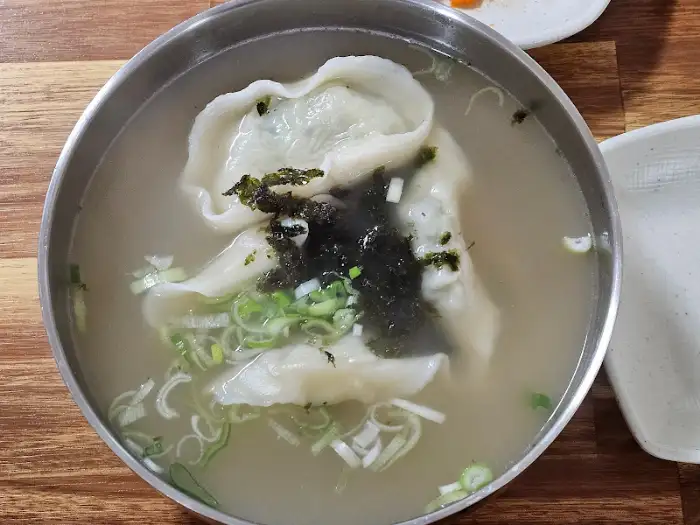 어랑손만두국 (만두 5개)