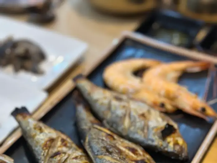 통통한 전어구이와 새우