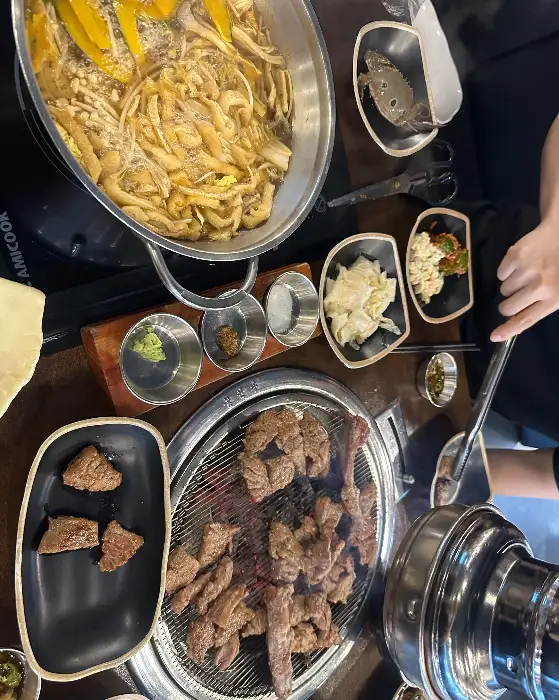 샤브샤브가 준비된 모습