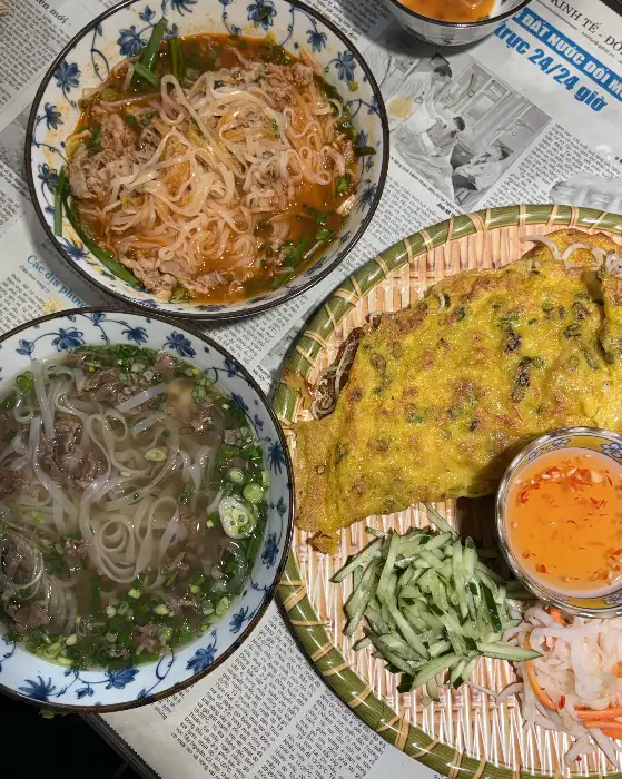 뎁꾸아 반쎄오와 쌀국수 세트