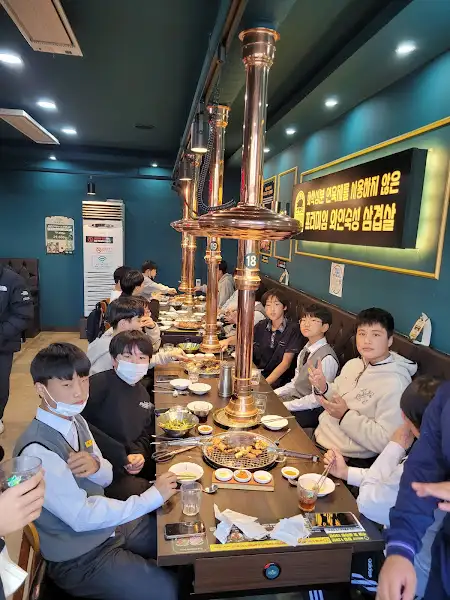 88닭발 내부 모습