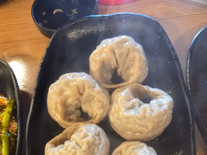 김이 모락모락 나는 왕만두