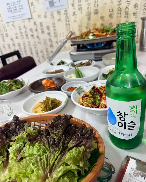 쌈 채소와 소스