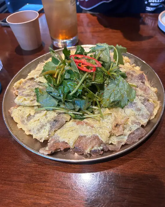 유자 칼빔면과 육전