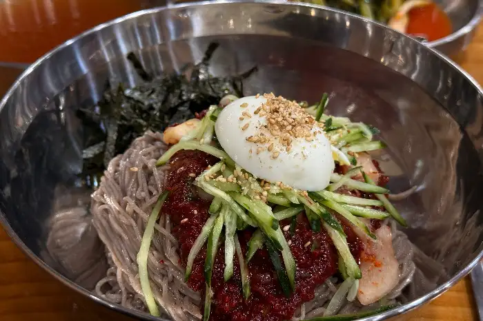 비빔 막국수 클로즈업