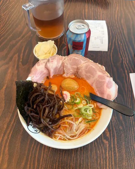 라멘과 음료, 그리고 밥을 비벼먹기 위한 밥