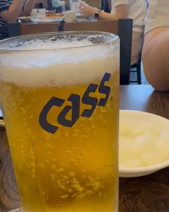 시원한 맥주와 함께 나온 닭똥집
