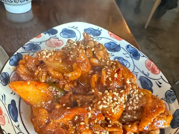 윤기 나는 제육볶음