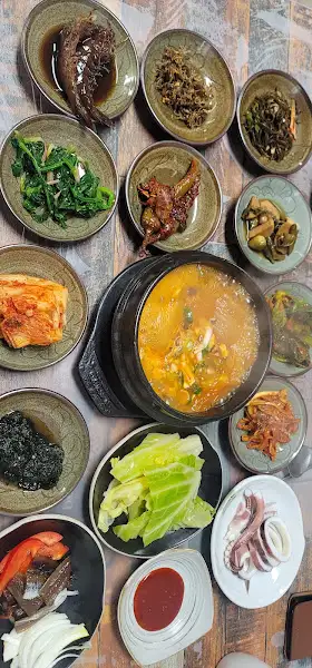 모아식당 메뉴판 이미지