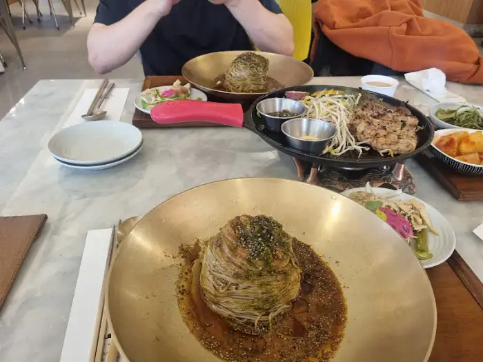 테이블 세팅