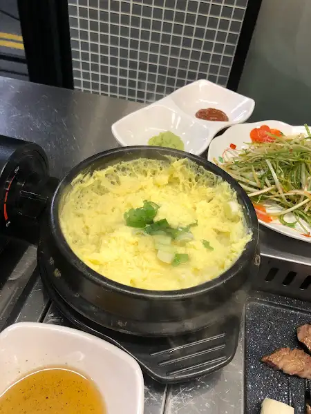 인천 집 내부 테이블