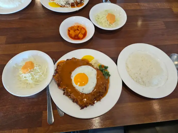 계란 돈가스 한 상 차림