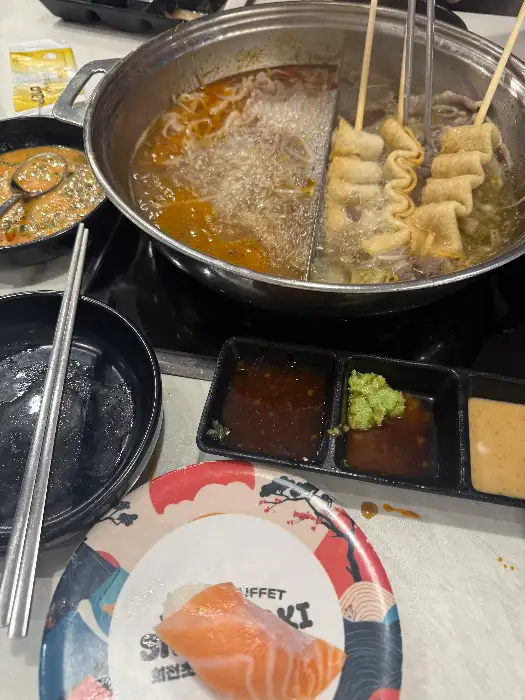 샤브샤브와 곁들임 메뉴