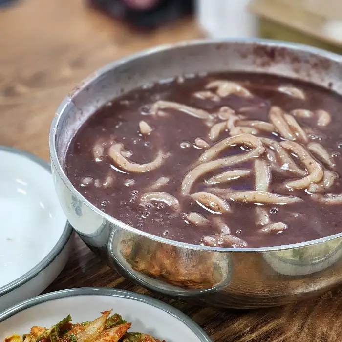 팥칼국수