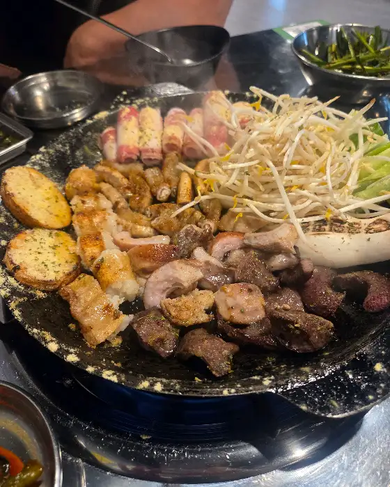곱창 구이 중