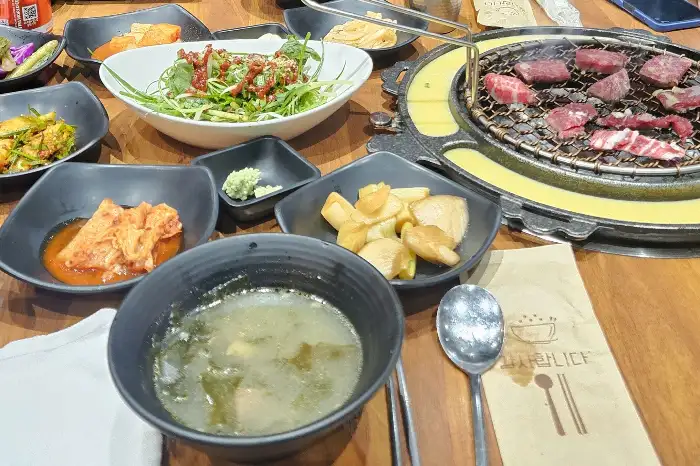 인숙정 기본 찬 구성