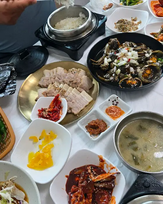 정갈하게 차려진 밥상