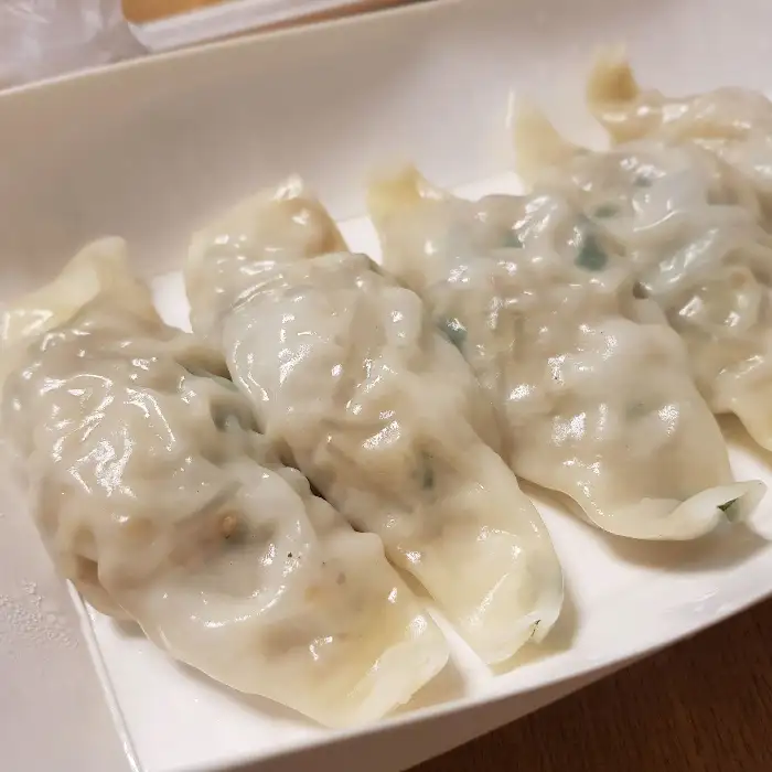 김치 만두