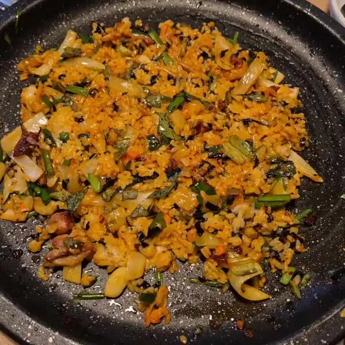 맛있게 볶아진 볶음밥