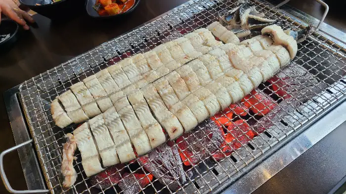 잘 구워진 장어