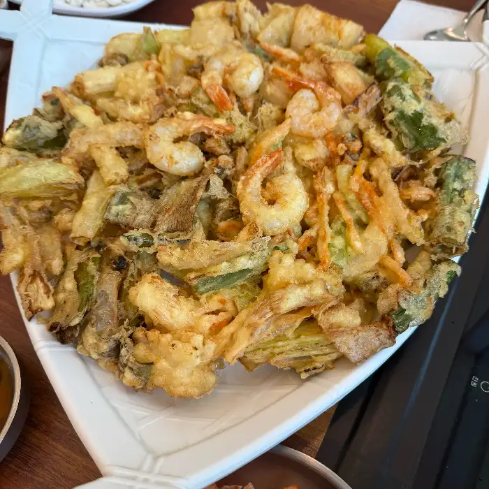 해물칼국수와 함께 나온 김치