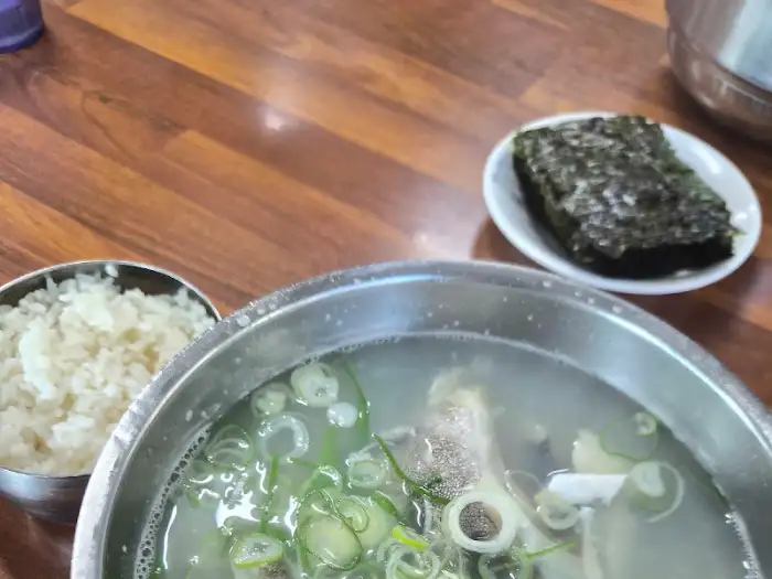 뜨끈한 대구탕과 밥, 그리고 김