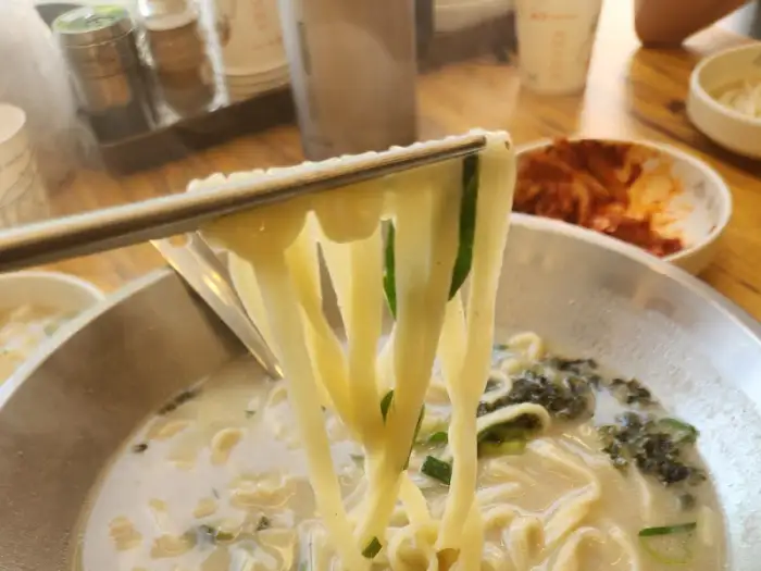 면발 클로즈업