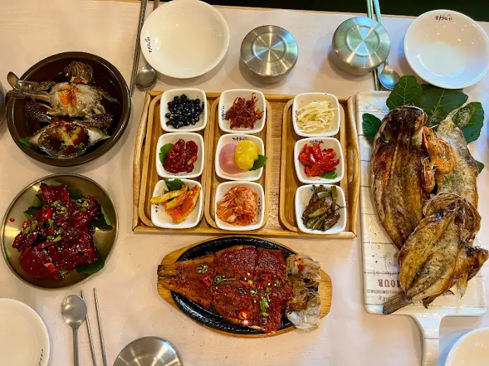 다원 식당의 대표 메뉴, 간장게장과 양념게장