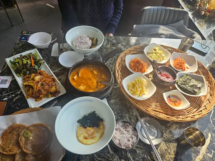 청국장 정식 한상차림