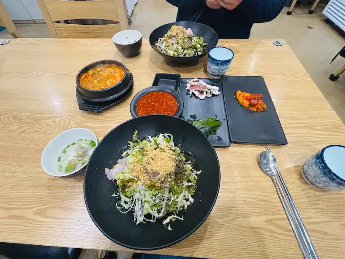 테이블 세팅 모습