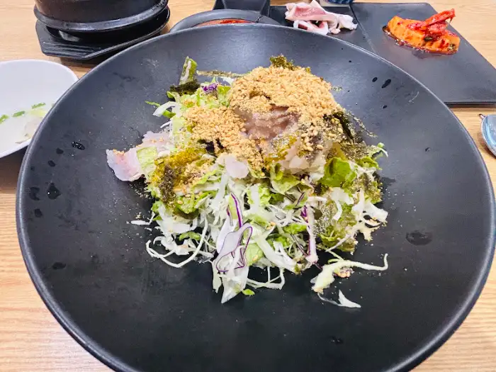 비벼진 회덮밥
