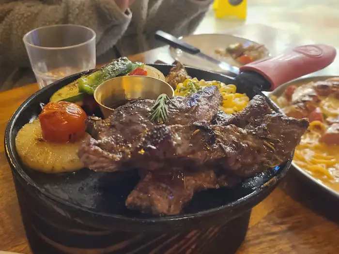 코지하우스 스테이크 단면