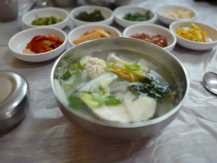 멍게 비빔밥 클로즈업