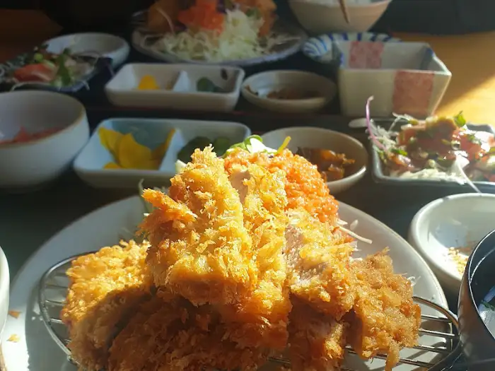 다채로운 돈까스