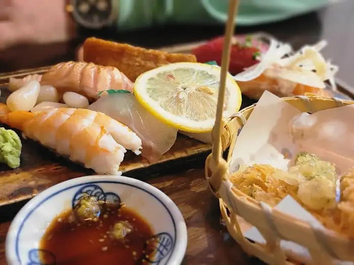 푸짐하게 차려진 일식 정식 한상