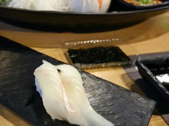 흰살 생선 초밥