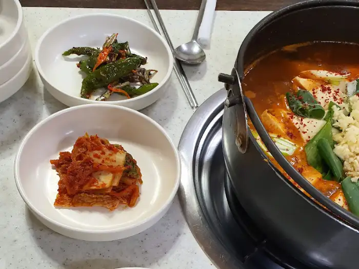 동태찌개와 함께 나온 밑반찬