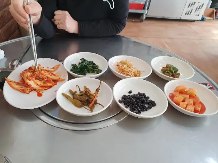 다양한 밑반찬