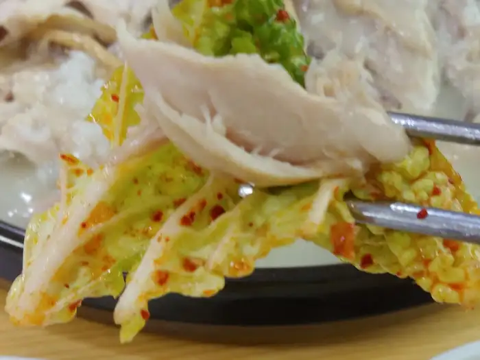 겉절이와 닭고기 조합