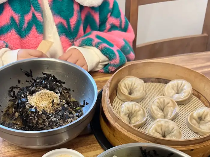 비빔 막국수와 수육