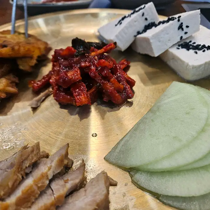 맷돌로만 마곡점 밑반찬 모습