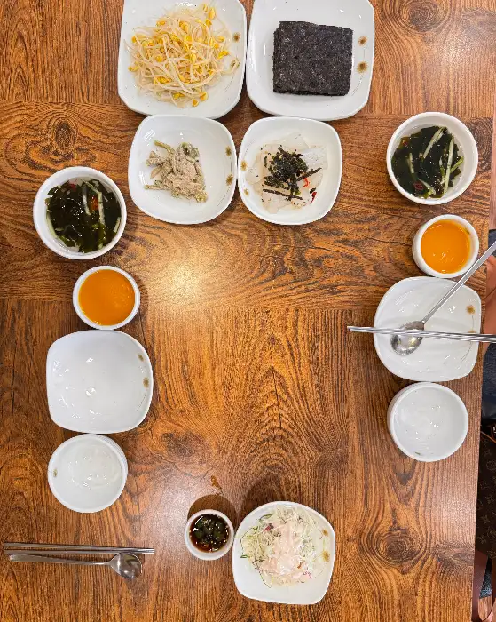 개성집 공주점 테이블 세팅