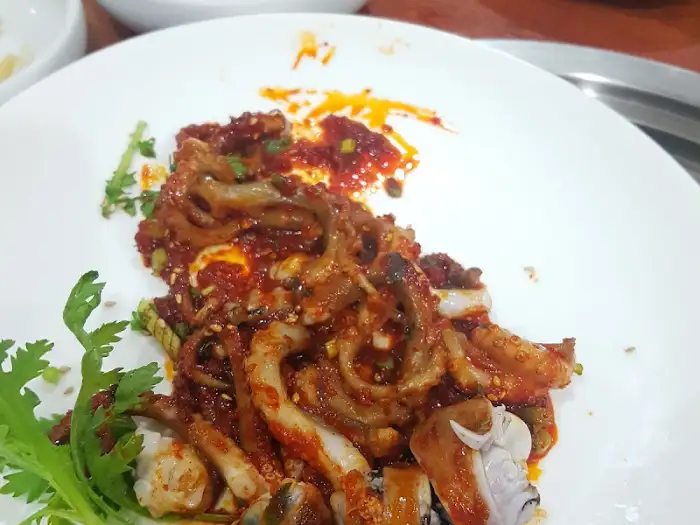 잘 버무려진 산낙지 육회 모습