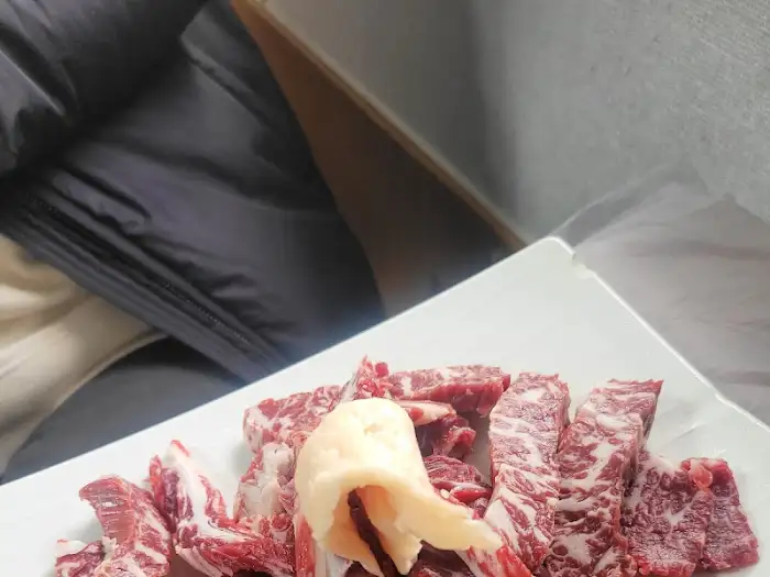 신선한 생고기 모듬