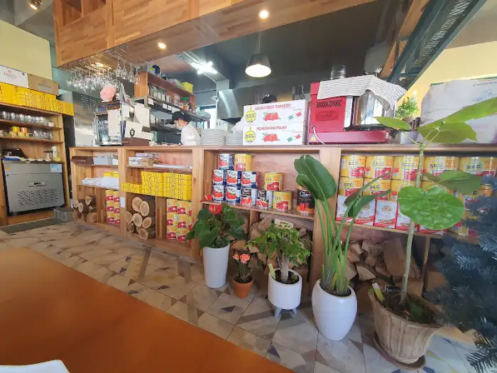 레오네 피체리아 주방 모습