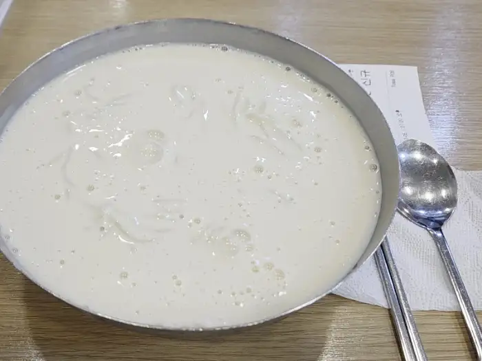콩국수 한 그릇