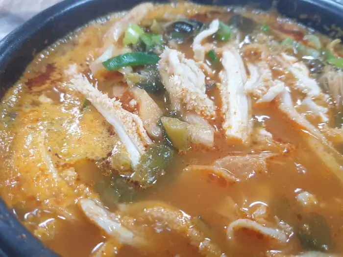 진한 국물의 소머리국밥