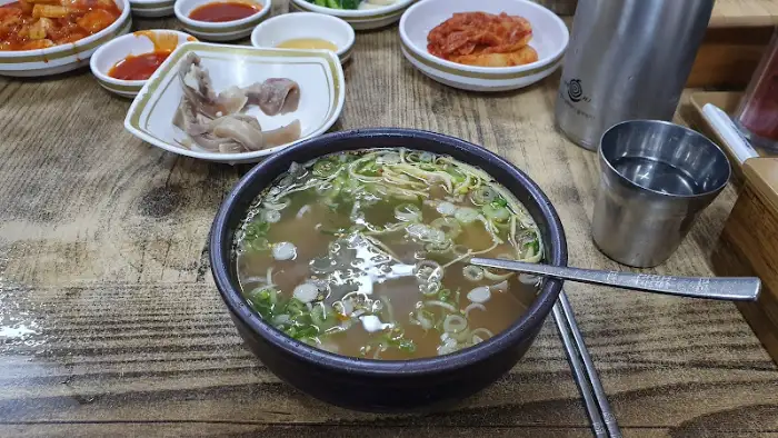 먹음직스러운 껍데기 구이