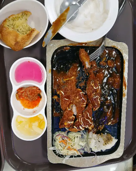 바삭한 수제 돈까스 모습
