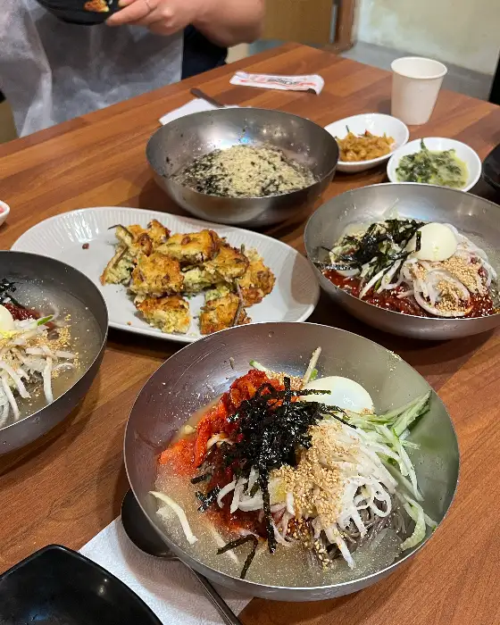 비빔 막국수